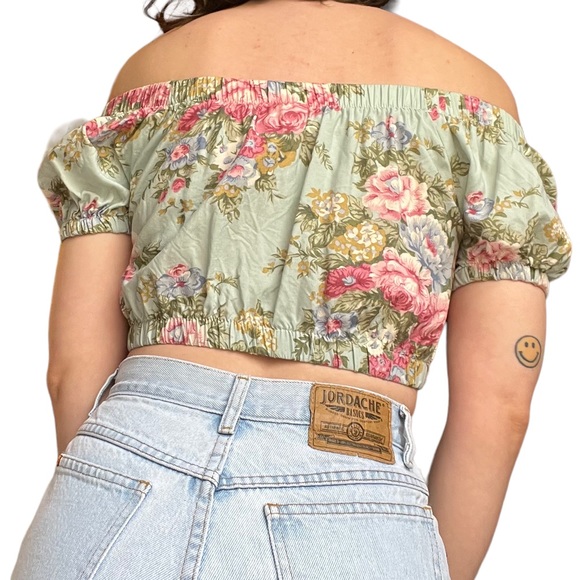 Floral off the shoulder crop top - Picture 6 of 8